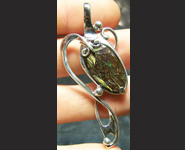 Bijou : Pendentif en argent 925 et opale koroit du Queensland. Pierre d'Australie