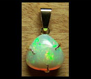 Pendentifs en Or massif 18 carats ou Argent 925 et Opale