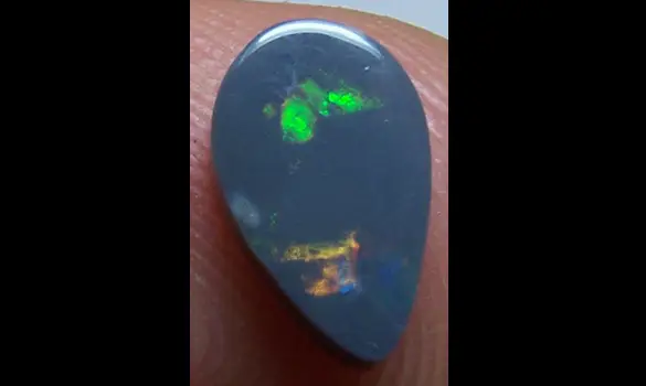 BLACK OPAL 1.10 CT LIGHTNING RIDGE