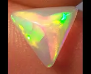 PYRAMIDE OPALE CRISTAL 1.45 CT WELO