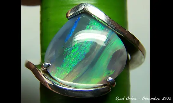 SILVER 925 RING & AUSTRALIAN OPAL