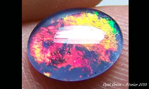 OPAL TRIPLET 10x8mm AUSTRALIA