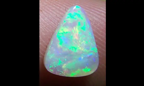 SOLID OPALE 0.95 CT C.PEDY