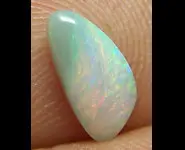 OPALE NOBLE NOIRE 0.65 CT AUSTRALIE