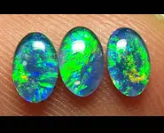 3 OPALES TRIPLET 6x4mm AUSTRALIE