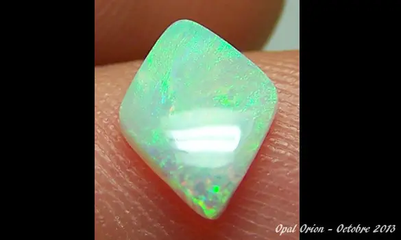 CRYSTAL OPAL 0.75 CT LIGHTNING RIDGE