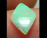 OPALE NOBLE CRISTAL 0.75 CT AUSTRALIE