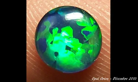 OPAL TRIPLET ROUND 7 mm AUSTRALIA