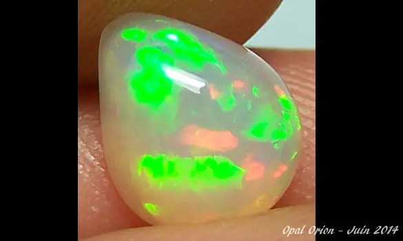 CONFETTI CRYSTAL OPAL 1.40 CT WELO