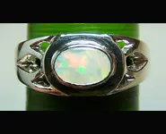 SILVER 925 RING & AUSTRALIAN OPAL