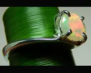 SILVER 925 RING & FACETED OPAL