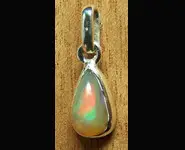 SILVER 925 PENDANT & ETHIOPIAN OPAL