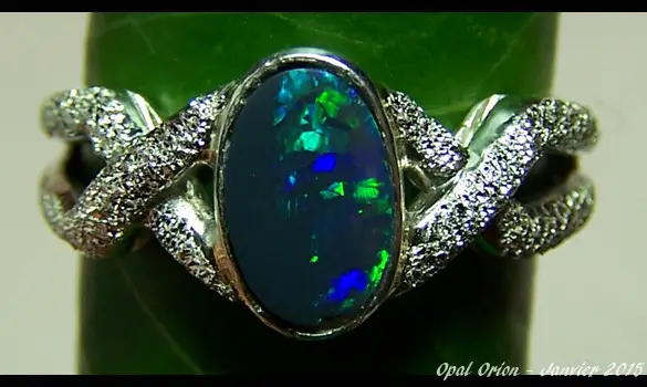 BAGUE ARGENT 925 & OPALE NOIRE AUSTRALIE