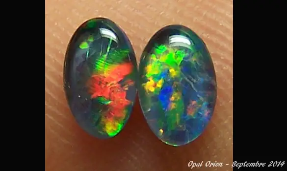 2 OPALES TRIPLET 6x4mm AUSTRALIE