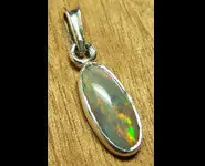 SILVER 925 PENDANT & AUSTRALIAN OPAL