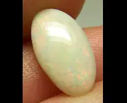 WHITE OPAL 1.85 CT AUSTRALIA L. RIDGE