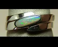 SILVER 925 RING & AUSTRALIAN OPAL
