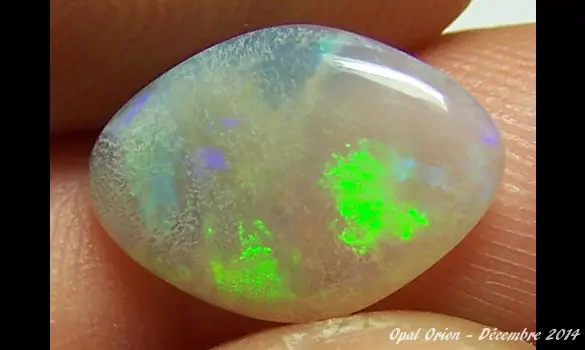 CRYSTAL OPAL 2.35 CT AUSTRALIA