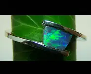 SILVER 925 RING & AUSTRALIAN BLACK OPAL