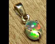 18K GOLD PENDANT & MEXICAN CRYSTAL OPAL