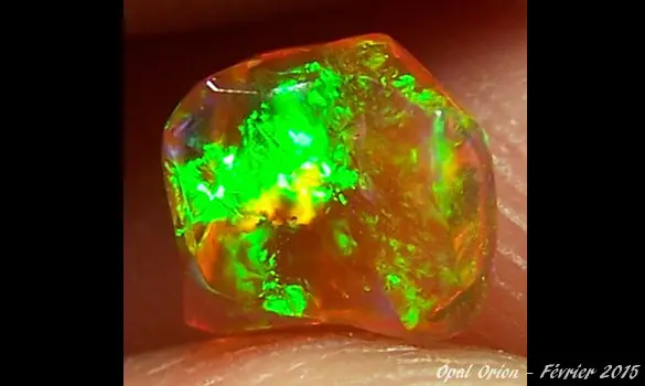 OPALE CRISTAL ORANGE 0.65 CT MAGDALENA