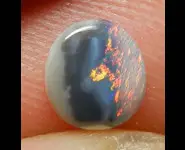 PIERRE OPALE NOIRE 0.25 CT AUSTRALIE