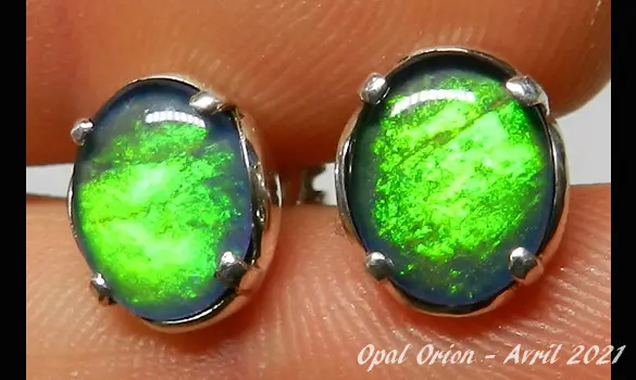 SILVER 925 EARRING & AUSTRALIAN OPALS