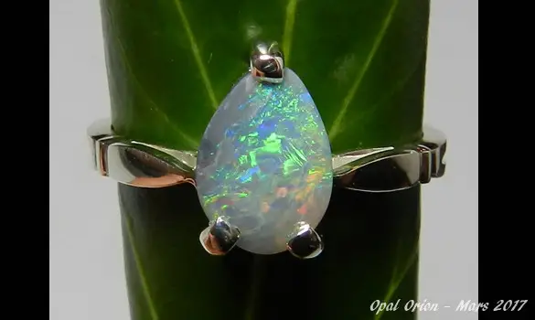 BAGUE PIERRE OPALE AUSTRALIE EN ARGENT