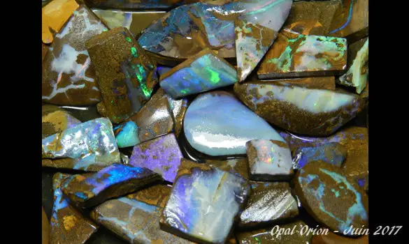 ROUGH BOULDER MATRICE OPAL AUSTRALIA