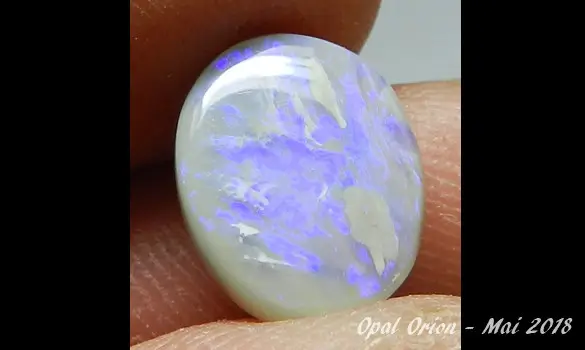 DARK OPAL 1.90 CT AUSTRALIA L. RIDGE