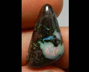OPALE BOULDER MATRICE 10.20 CT AUSTRALIE