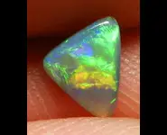 OPALE NOIRE 0.45 CT PIERRE AUSTRALIE