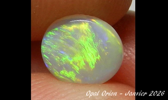OPALE CRISTAL 0.90 CT PIERRE AUSTRALIE