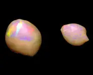 Perles opalisées 1ère découverte mondial
