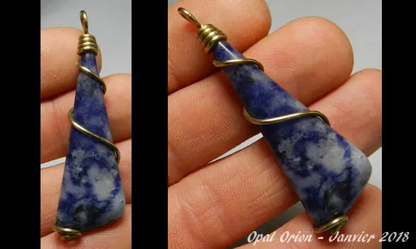 SODALITE PENDANT