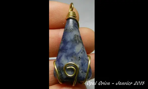 NATURAL SODALITE PENDANT