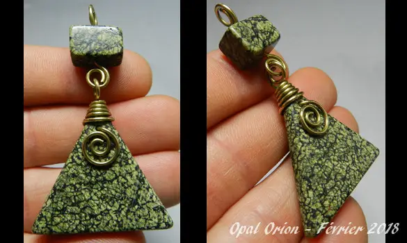 PENDENTIF SERPENTINE PIERRE MAGNETIQUE