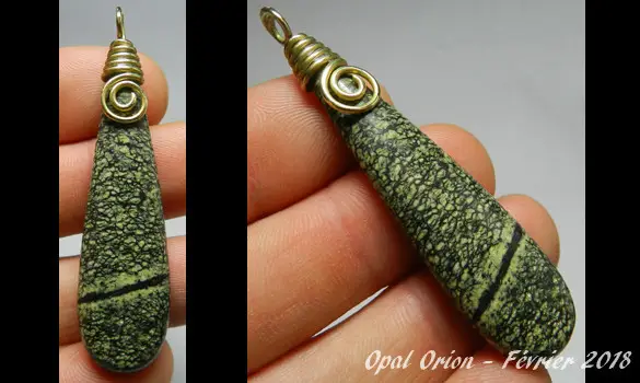 PENDANT MAGNETIC NATURAL SERPENTINE