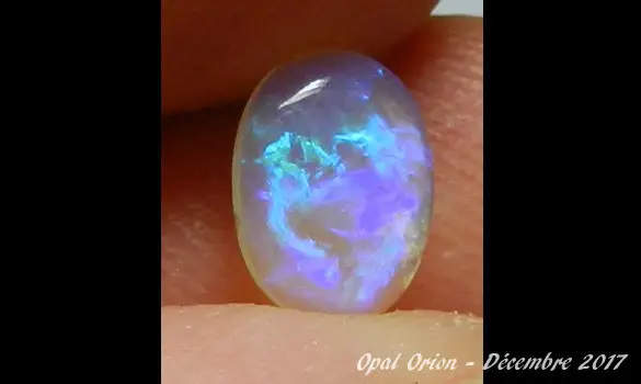 OPALE CRISTAL 0.40 CT PIERRE AUSTRALIE