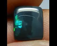 PIERRE OPALE NOIRE 1.80 CT AUSTRALIE