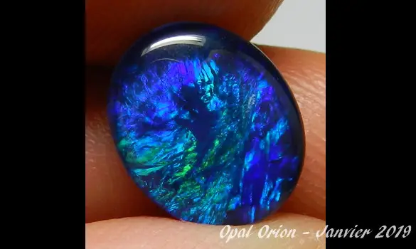 OVAL OPAL TRIPLET 12x10mm AUSTRALIA