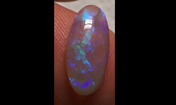 SOLID CRYSTAL OPAL 1.65 CT AUSTRALIA
