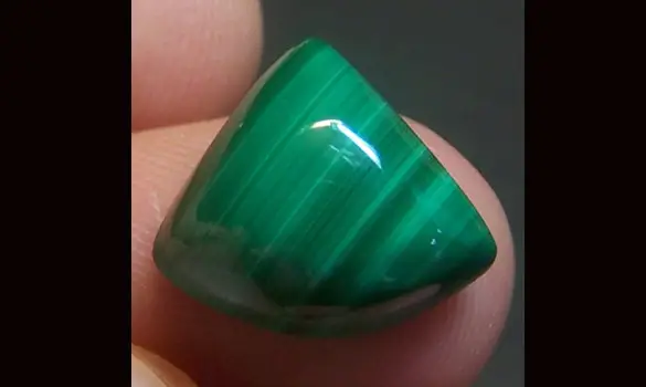 MALACHITE Green 19.30 CT 100% Natural 