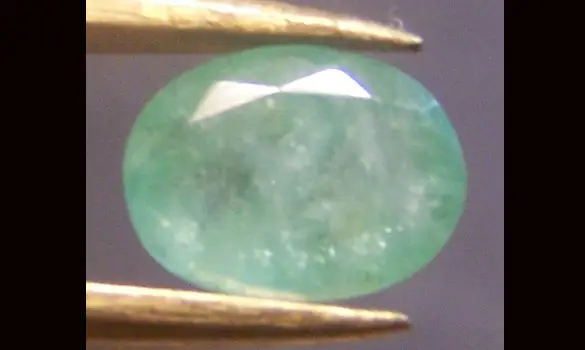 EMERAUDE Verte 1.70 CT 100% Naturelle