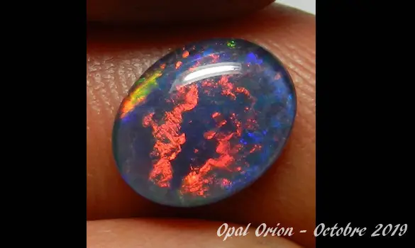 OVAL OPAL TRIPLET 10x8mm AUSTRALIA