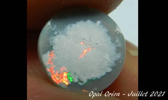 OPALE DARK 1 CT PIERRE AUSTRALIE