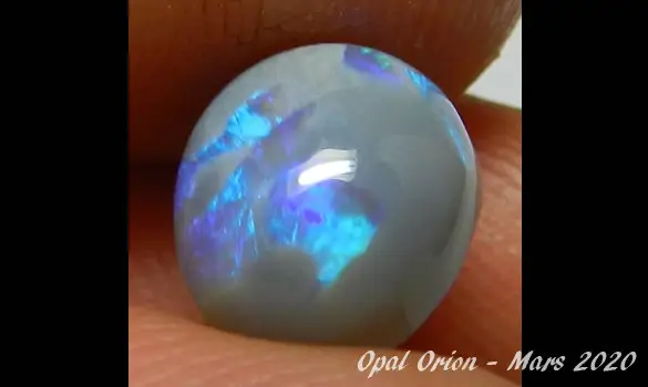 DARK OPAL 2.60 CT AUSTRALIA L. RIDGE