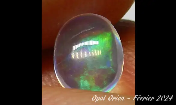 OPALE CRISTAL MEXIQUE 0.60 CT