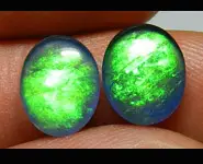 2 OVAL OPALS TRIPLET 10x8 mm AUSTRALIA