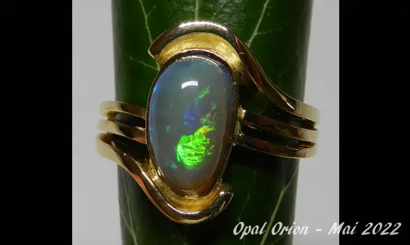 CHEVALIERE OPALE AUSTRALIE OR JAUNE